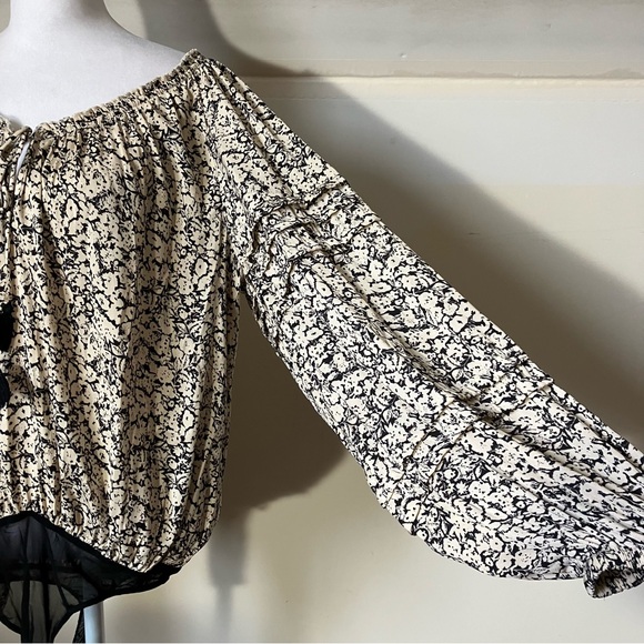 Intimately Free People “All Tucks" Floral Printed Oversized Bodysuit size Medium - Picture 9 of 12